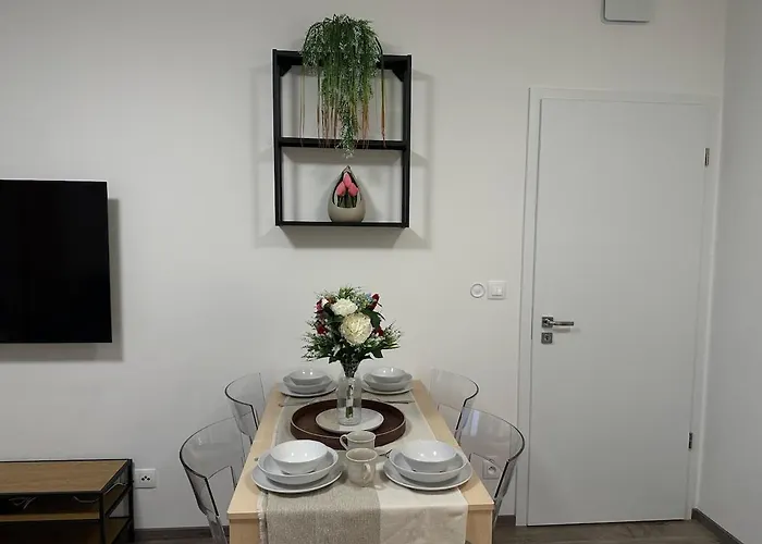 Cozy Modern Apartment, 20 Mins To Center Apartmán *