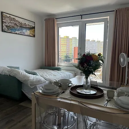 Cozy Modern Apartment, 20 Mins To Center Apartment *